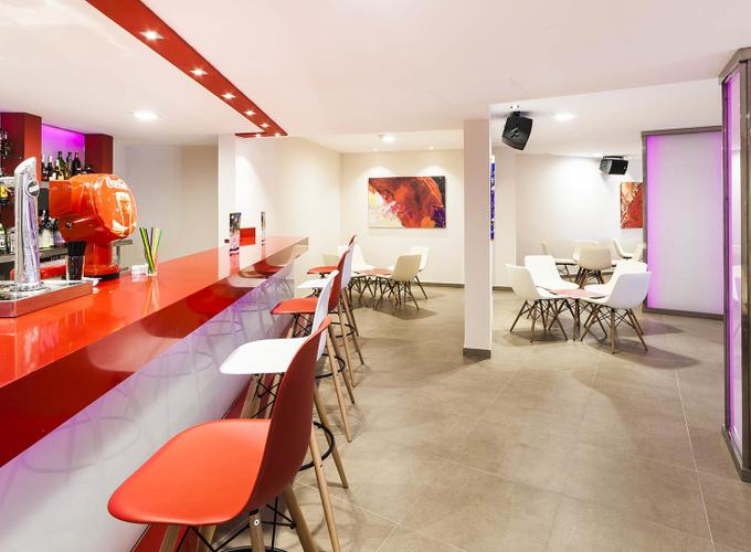 Nightclub bar Globales Simar Cala San Vicente Nightclub bar Globales Simar Cala San Vicente