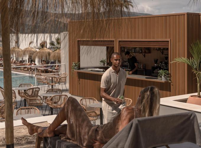 On the Rocks Caramelo Calviá Beach Palmanova On the Rocks Caramelo Calviá Beach Palmanova