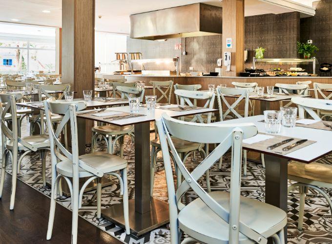 Buffet restaurant Globales Cala Blanca Ciudadela Buffet restaurant Globales Cala Blanca Ciudadela