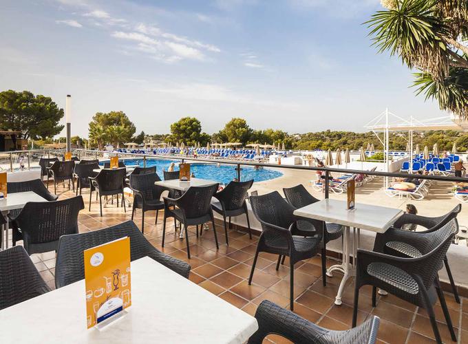 Terrace bar Globales Samoa Calas de Mallorca Terrace bar Globales Samoa Calas de Mallorca
