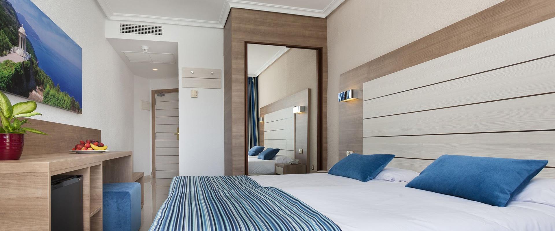 Double Without balcony Globales América Calas de Mallorca Double Without balcony Globales América Calas de Mallorca