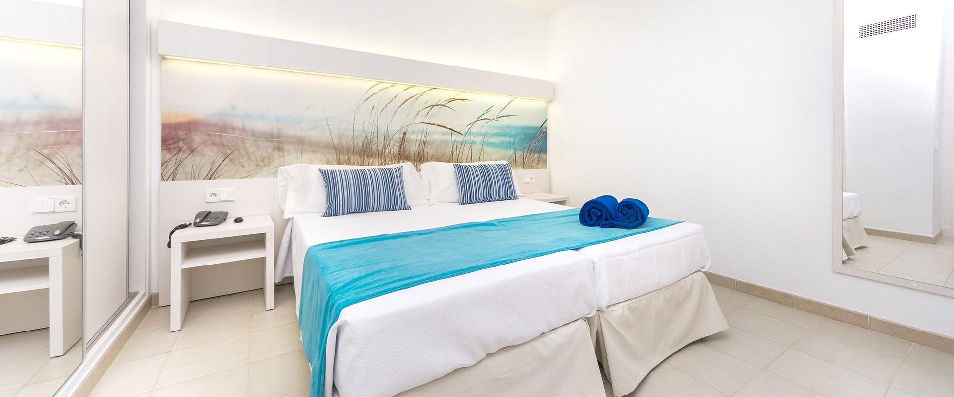 Apartament Globales Aptos. Lord Nelson Es Migjorn Gran Apartament Globales Aptos. Lord Nelson Es Migjorn Gran