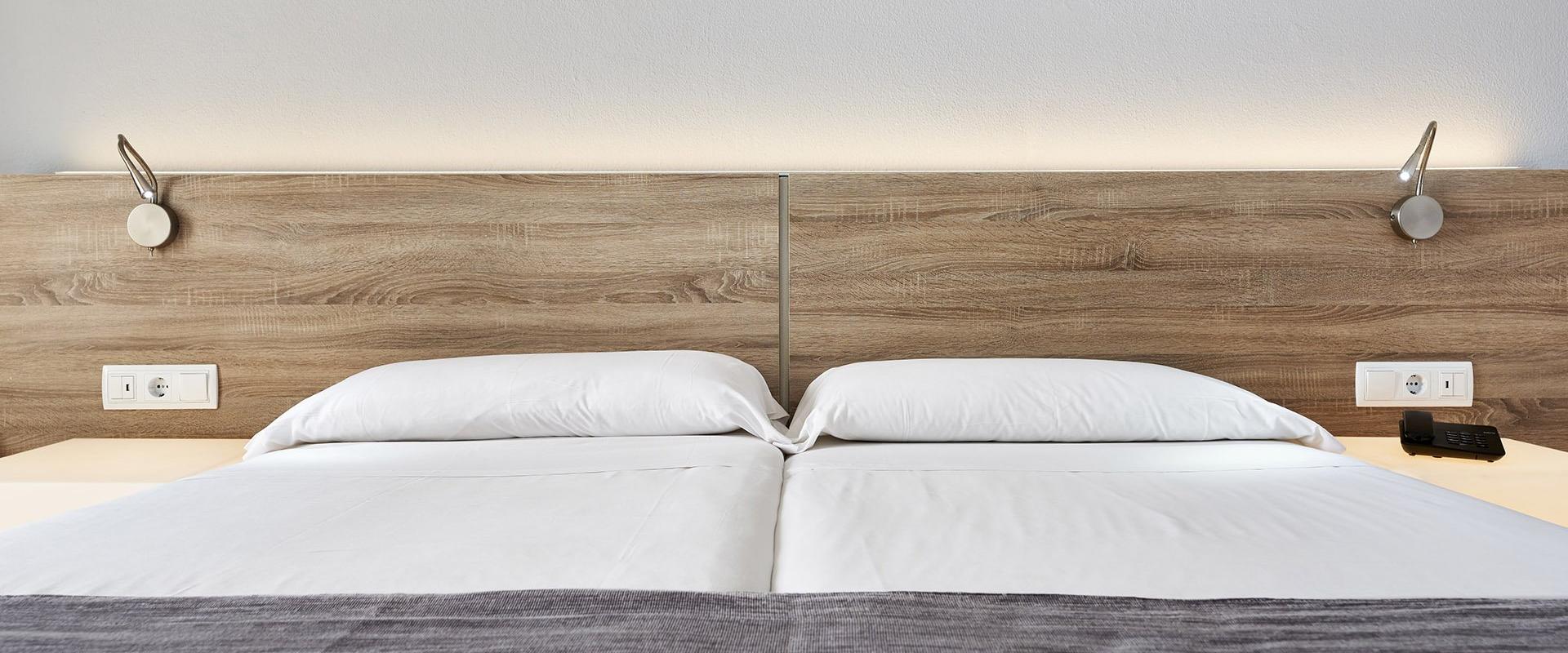 Double for single use Globales los Delfines Ciudadela Double for single use Globales los Delfines Ciudadela