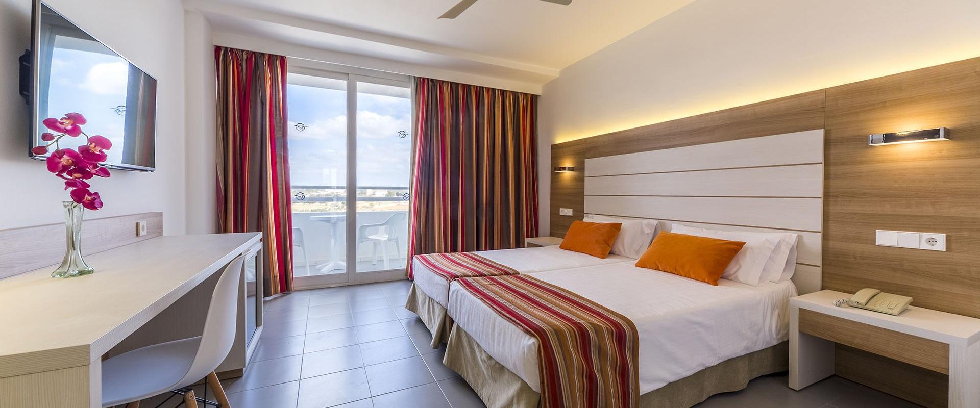 Doble Globales Mediterrani Ciudadela Doble Globales Mediterrani Ciudadela