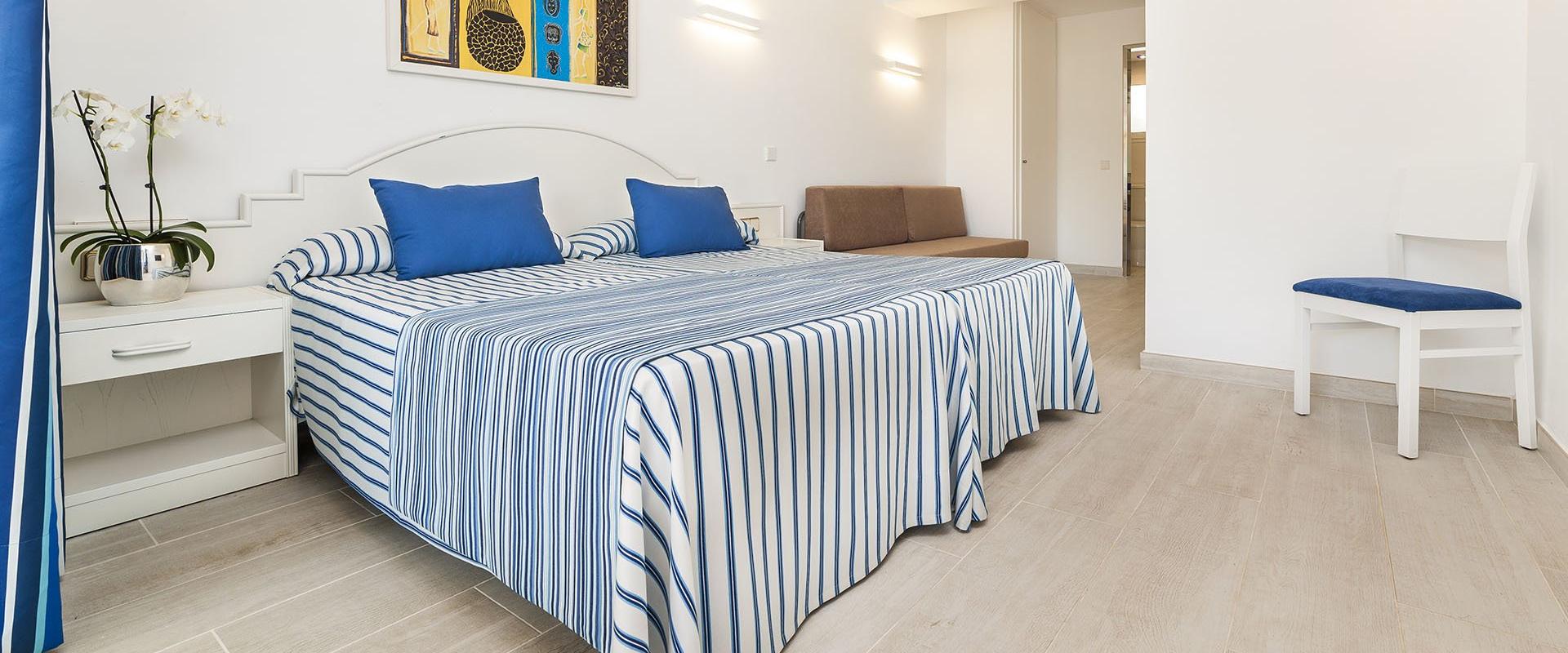 Doppelt Globales Aptos. Montemar Cala Llonga Doppelt Globales Aptos. Montemar Cala Llonga