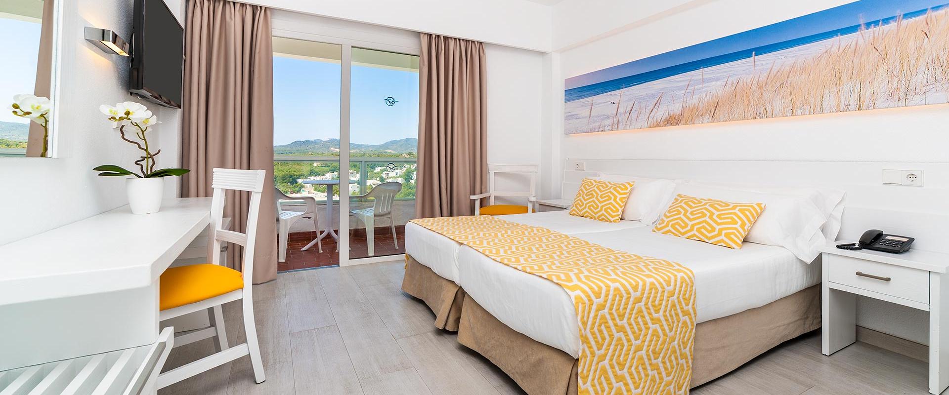 Double Globales Samoa Calas de Mallorca Double Globales Samoa Calas de Mallorca