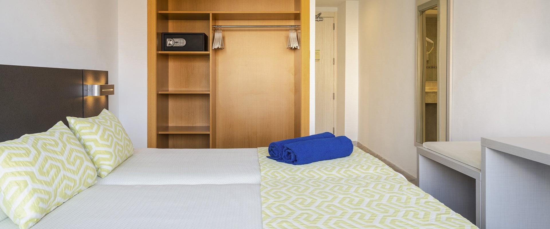 Double for single use Globales Torrenova Palmanova Double for single use Globales Torrenova Palmanova