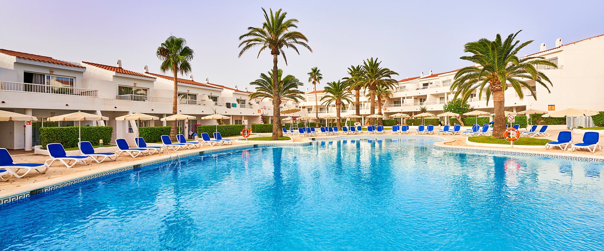 Globales Aptos. los Delfines Ciudadela Globales Aptos. los Delfines Ciudadela